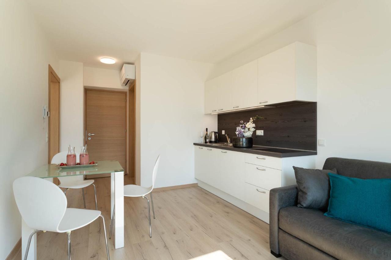 Meranoview Apartments Marlengo Bagian luar foto